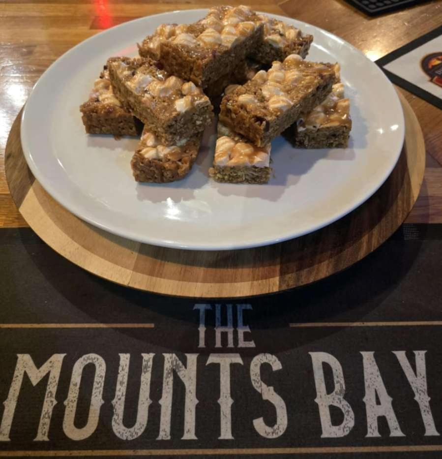 The Mounts Bay Inn Mullion Zewnętrze zdjęcie